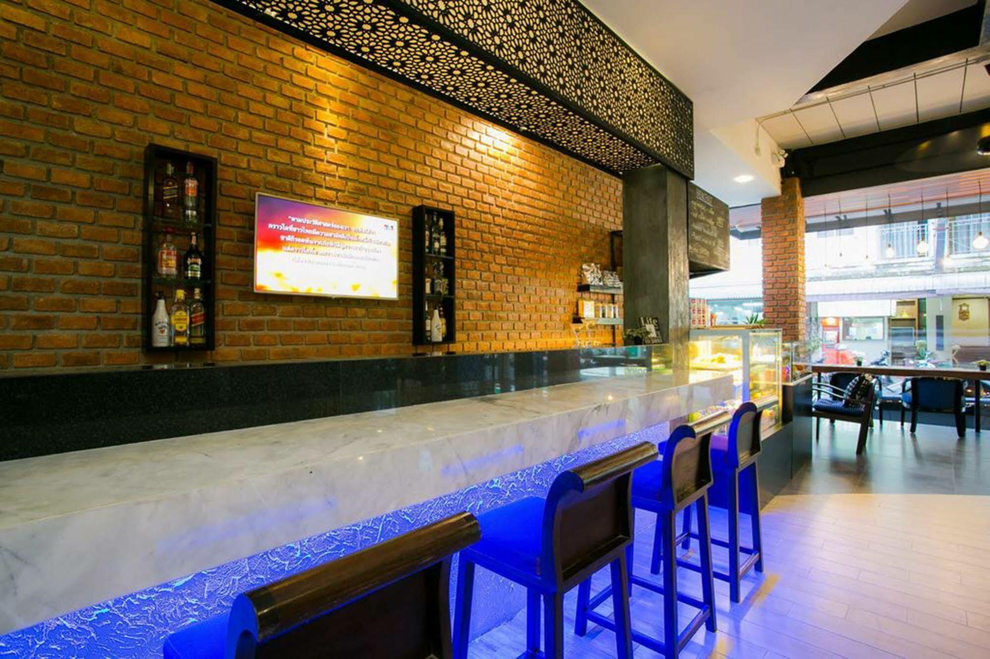 The House Patong Hotel Exterior foto