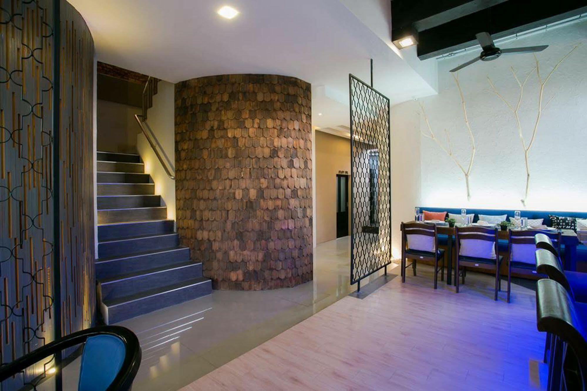 The House Patong Hotel Exterior foto